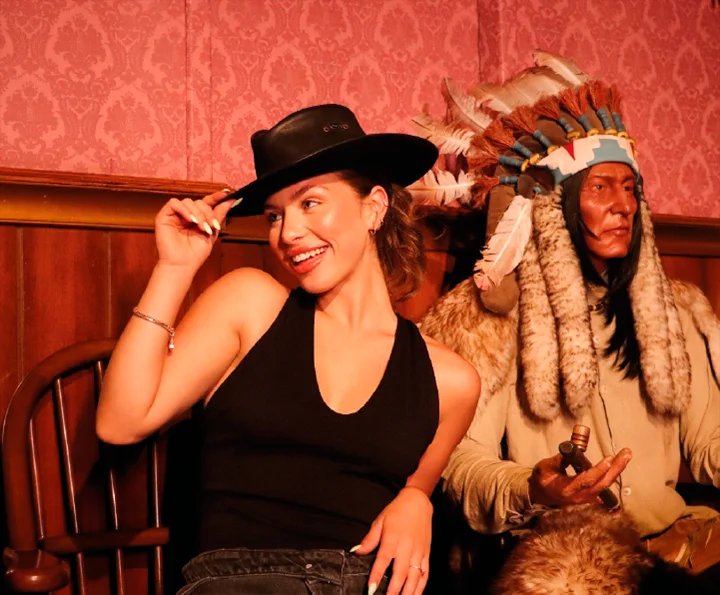 Não apenas visite, mas viva o Dreamland! Mergulhe em cada cenário, interaja com as atrações e sinta toda a energia que este lugar oferece.