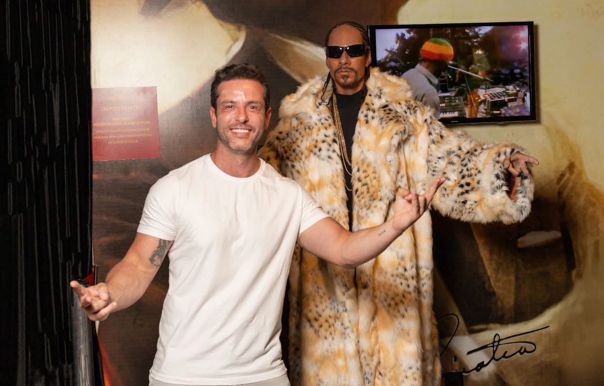 No Dreamland, o tapete vermelho é seu! Prepare o sorriso, escolha sua melhor pose e garanta aquele clique épico lado a lado com seus ídolos.