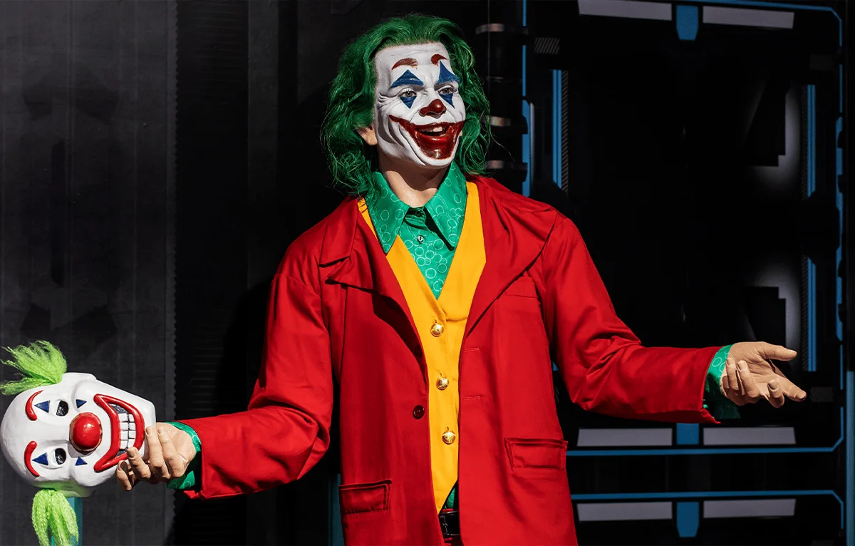 O vilão carismático que marcou a história dos quadrinhos e do cinema.